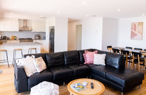 Dromana House | Where the mountains meet the sea.