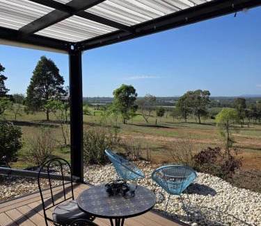 Lovedale Apartment | Whispering Vines