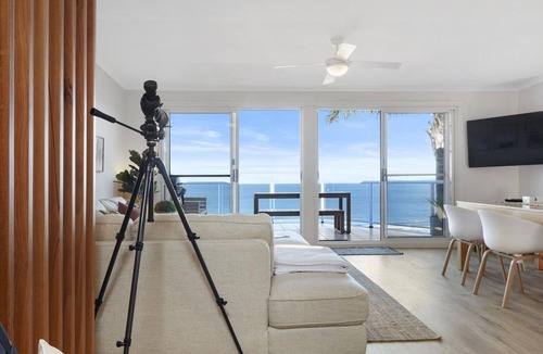Killcare Heights House | Whispering Waves - 180 Degrees of Ocean