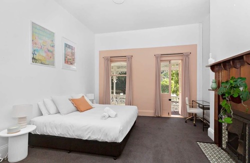 Fitzroy House | White House Fitzroy - 10+ Bedrooms & for 32 guests