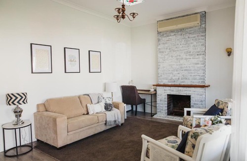 Clare House | White on Wright Clare