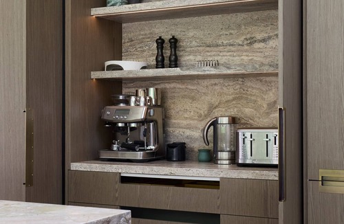 Avalon Beach House | White Rock by Contemporary Hotels