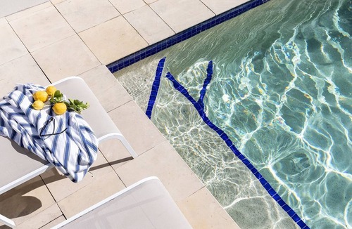 Yamba Apartment | White Sails 3 - Oceanfront Luxury, Pool & Convent Beach Views - Holiday Yamba