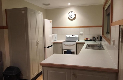 Four Mile Creek Apartment | White Sands Estate Unit 24