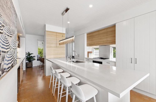 Sunshine Beach Apartment | White Sands One