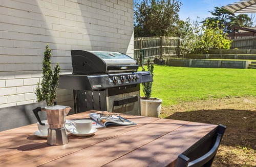 Sorrento House | WHITE SANDS, OXFORD IN SORRENTO, FAMILY & PET SEASIDE GETAWAY!