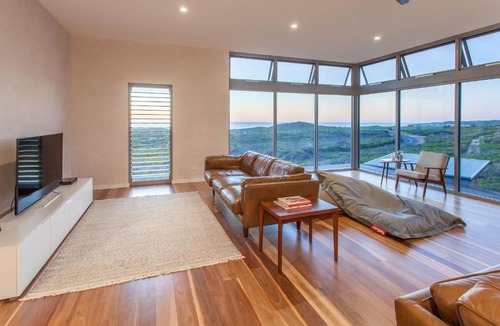 Gnarabup House | Whitehorses I Private Properties