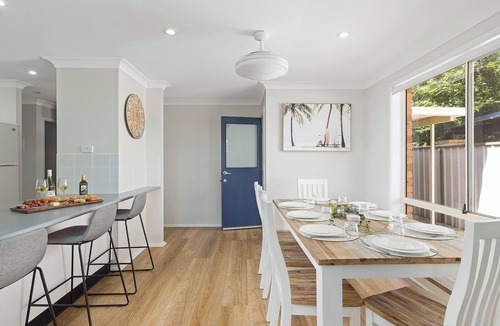 Fingal Bay House | Whitesands Hideaway - walking distance to the beach