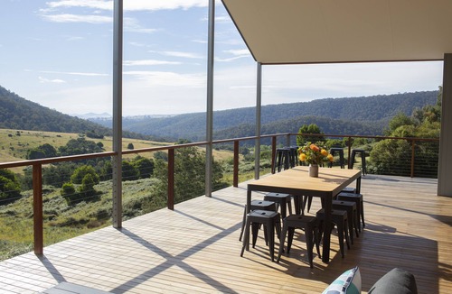 Merrijig House | Wild Fauna - Luxury at the Base of Mt Buller