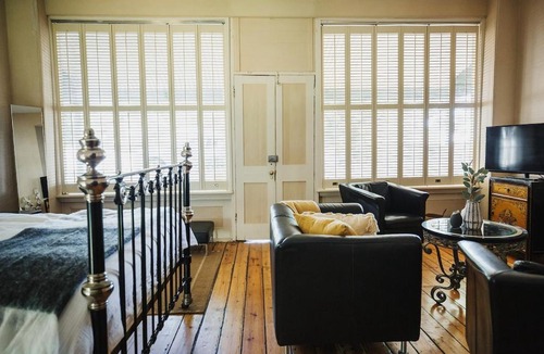 Upper Wakefield Bed & Breakfast | Wild Olive Cottage Clare Valley