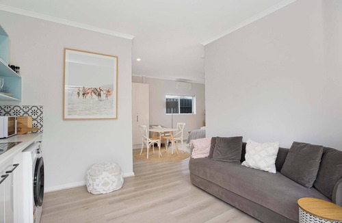 Goolwa South Apartment | Wild Rose Studio, 100M to the water