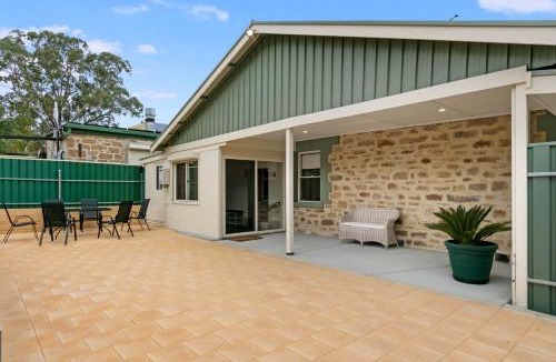 Williamstown House | Williamstown Bed and Breakfast