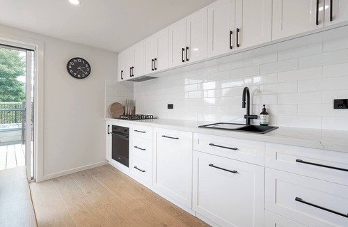 Hobart Central Business District House | Wilson Cottage Historic Charm meets Modern Comfort
