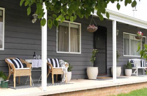 Welby House | Wine Country Cottage in the Southern Highlands