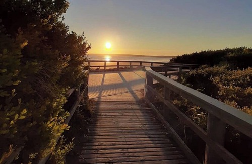 Sandy Point Apartment | Winter Warmer 10% off - Far South Paddock Eco Tiny Home