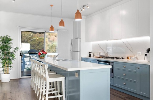 Wirrina Cove House | Wirrina Waters Stunning Horizons with Hot Tub