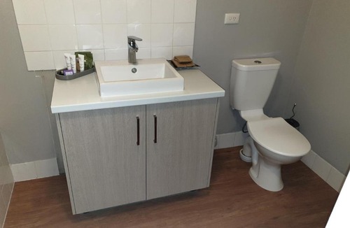 Deepdene House | Wisteria Cottage Augusta