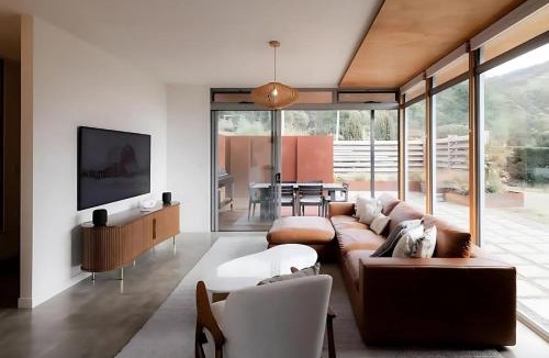 Woodbridge House | Woodbridge Hill Country Escape
