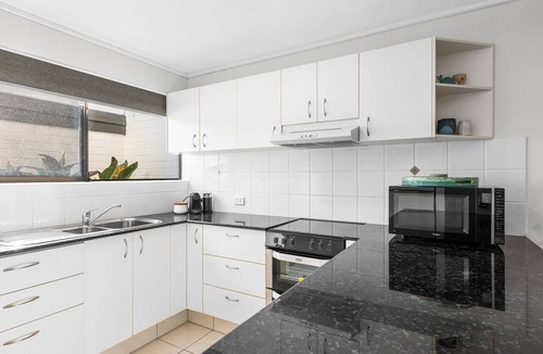 Peregian Beach Apartment | Woodside on Brolga 3 Peregian Beach