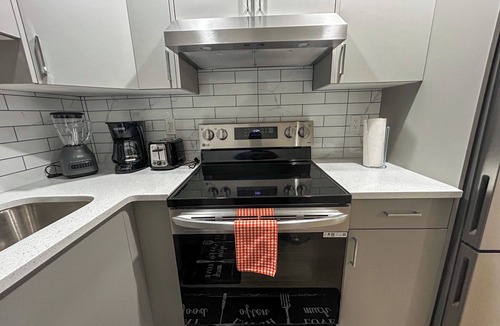 Northwest Calgary Apartment | Work, Rest & Exercise | Calgary suite | Near Airport & Banff Route