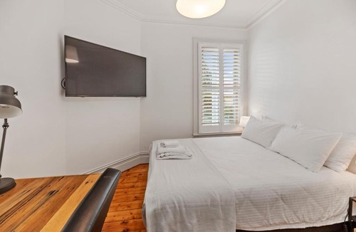 North Melbourne Bed & Breakfast | Work Sleep Live Melbourne