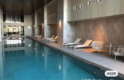 Melbourne Central Business District Apartment | WSP harbour view flat with free parking