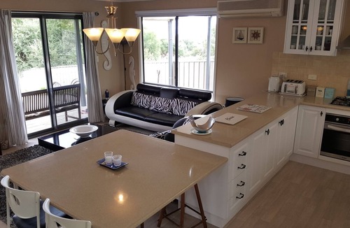 Aldinga Beach House | Wurlie Waters Beach House