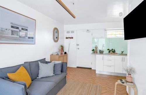 Potts Point Apartment | Wyldes Treasure Pocket size Potts Point Design