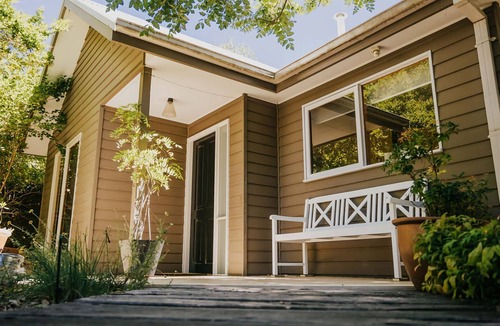 Hepburn Springs House | Xhale ~ Hepburn Springs/Daylesford ~ Take a breath