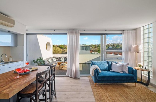 Bondi Beach Apartment | XQ Collection La Casa De Frida - Modern Studio with Balcony