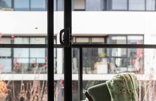 Abbotsford Apartment | Yarra River 2BR Escape in Abbotsford
