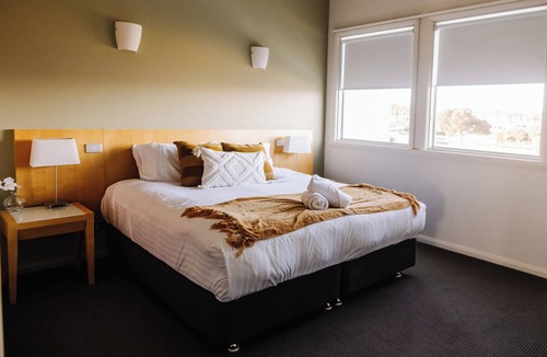 George Town Hotel | York Cove Hotel