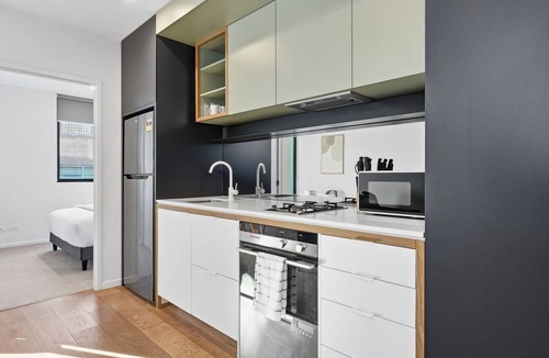 Carlton House | Your Melbourne Getaway Base in Carlton