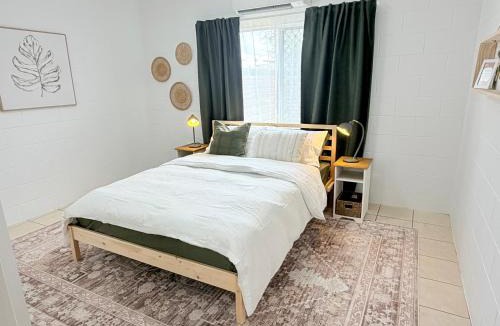 Miles End Apartment | 'Your Place on Davidson' Uno