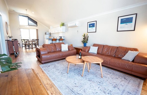 Collingwood Park Villa | Your summer Beach Escape is calling