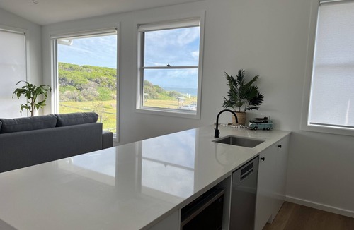 Anna Bay Apartment | Zala - whale watching with beautiful Ocean views 🌊☀️