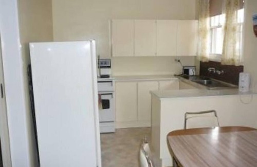 Torquay House | Zeally Bay Road Beach Unit