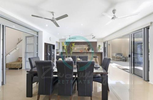 Bayview Apartment | Zen Bayview Bliss: Luxury Marina Mansion