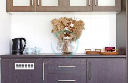 Bayview Apartment | Zen Bayview Bliss: Luxury Marina Mansion