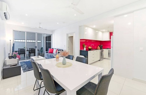 Darwin City Centre Condo | ZEN Central Bliss 2BR Holiday Retreat in the CBD