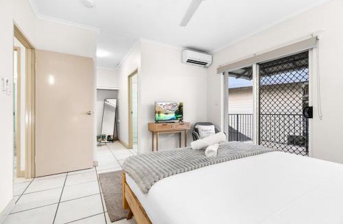 Stuart Park Apartment | Zen Dockside Point - Marina view - Patio - Parking