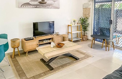 Alawa Apartment | ZEN HIDEAWAY - Cozy 2-BR Modern Design with Aircon