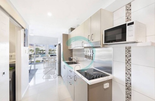 Cullen Bay Apartment | Zen Marina - 1 Bedroom Executive Apt