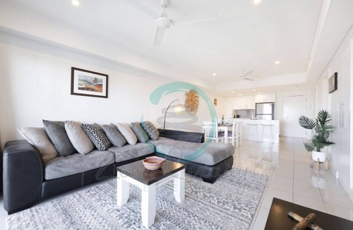 Darwin City Centre Condo | Zen Ocean Bliss: Seaview ~ Balcony ~ OutdoorDining