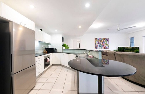 Darwin City Centre Apartment | Zen Ocean Crest Pool - Gym - Balcony - BBQ