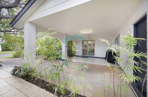 Larrakeyah Apartment | ZEN TREETOPS - 2BR Apartment with Pool