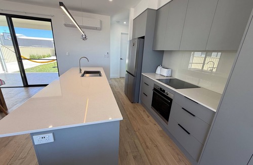 Melville Apartment | Zion on Yorkes-2 bedroom downstairs unit - Off peak special!