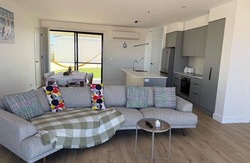 Melville Apartment | Zion on Yorkes-2 bedroom downstairs unit - Off peak special!