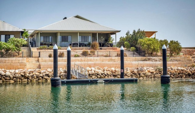 1 Kestrel Place - Jetty