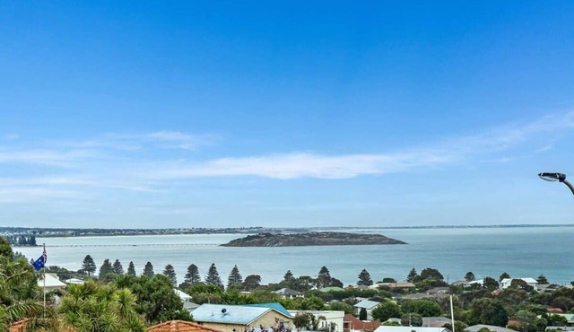 11 Southern Right Crs Encounter Bay